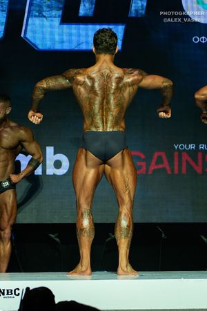 CLASSIC PHYSIQUE НОВИЧКИ
